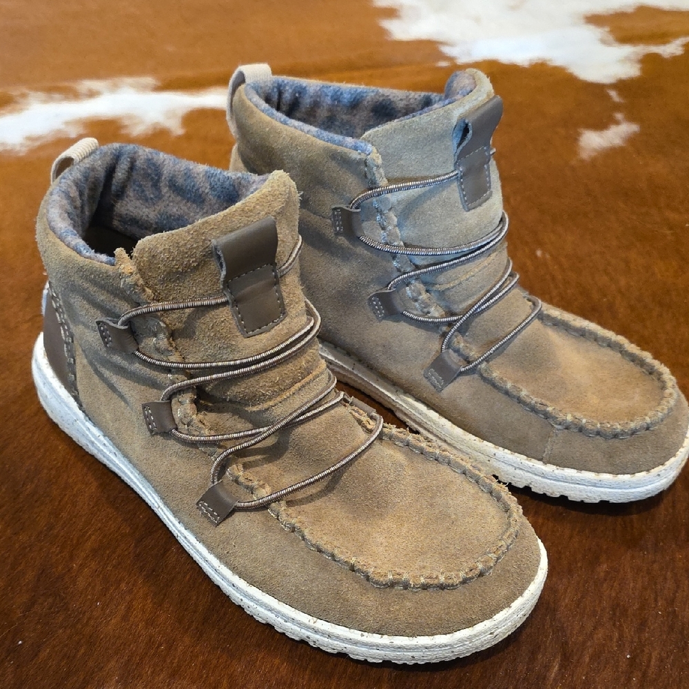 Hey Dude Women's Suede Ankle Boots - Tan